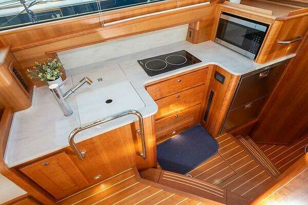 Sabre 43  Salon Express Yacht For Sale