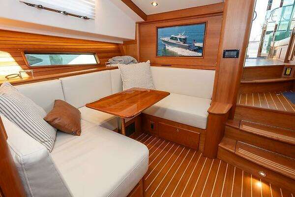 Sabre 43  Salon Express Yacht For Sale