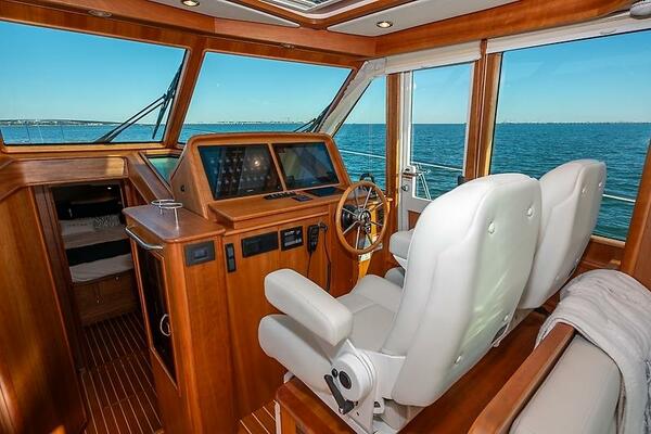 Silver Spirit 43ft Sabre Yacht For Sale