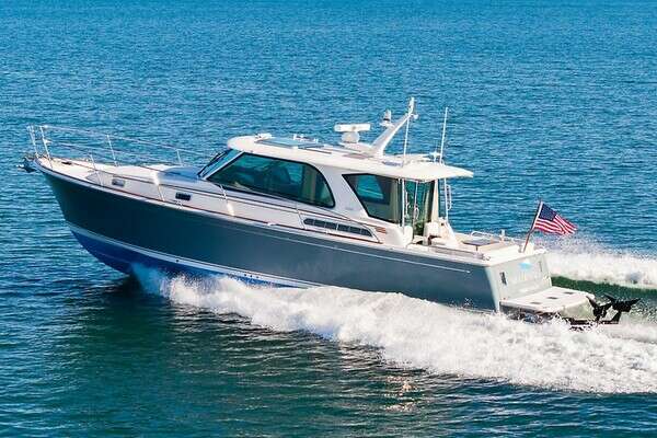 43-ft-Sabre-2024-43  Salon Express-Silver Spirit Hampton Virginia United States  yacht for sale