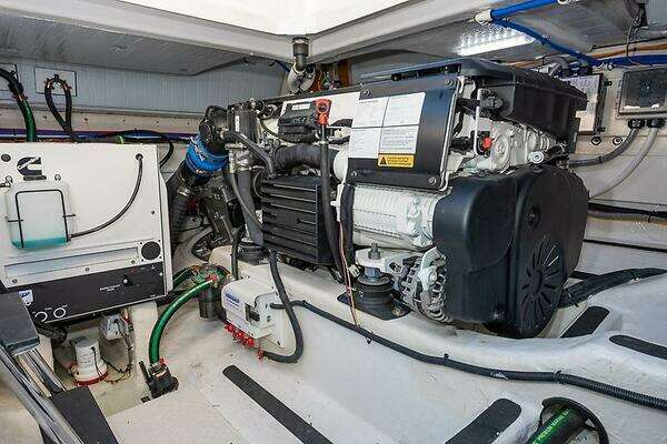 Sabre 43  Salon Express Yacht For Sale