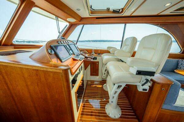 Hinckley Talaria 48 Yacht For Sale
