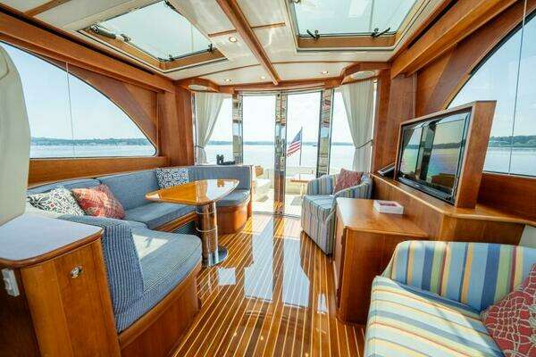 Hinckley Talaria 48 Yacht For Sale