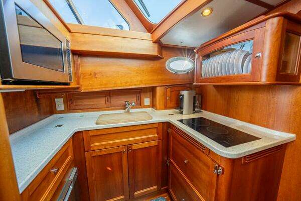 Hinckley Talaria 48 Yacht For Sale