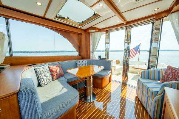 Hinckley Talaria 48 Yacht For Sale