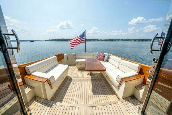Hinckley Talaria 48 Yacht For Sale