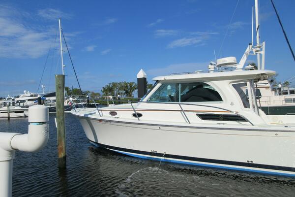 34ft Back Cove Yacht For Sale