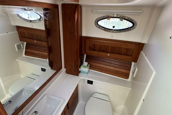 34ft Back Cove Yacht For Sale