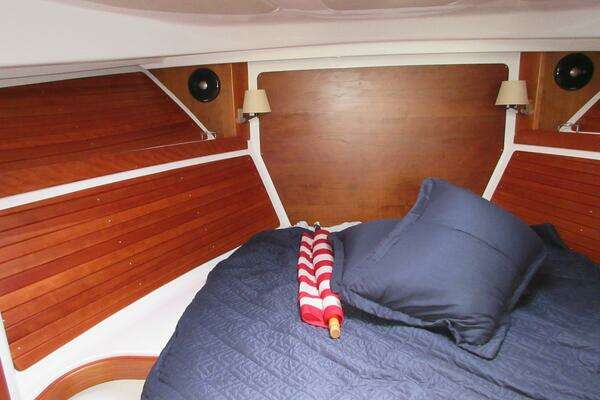 Back Cove 34O Yacht For Sale