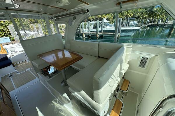 34ft Back Cove Yacht For Sale