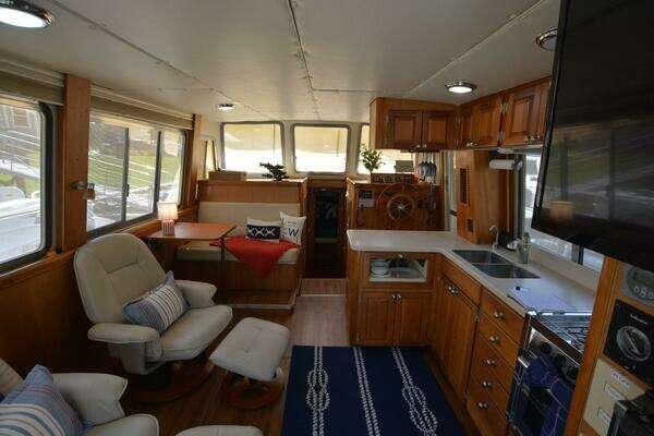 Mainship  Yacht For Sale