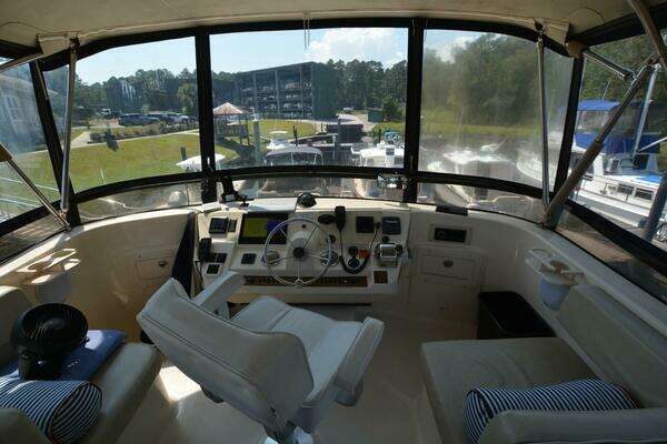 Mainship  Yacht For Sale