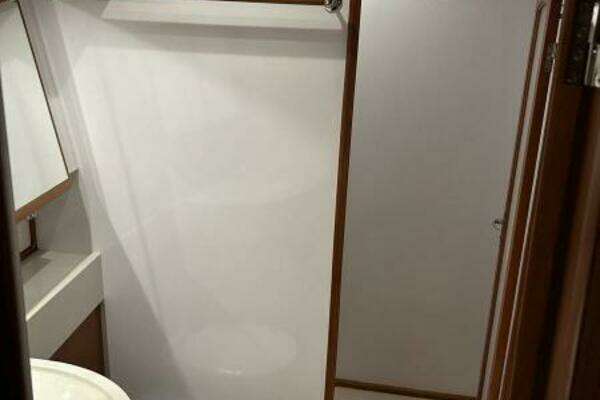 Hylas 70 Yacht For Sale