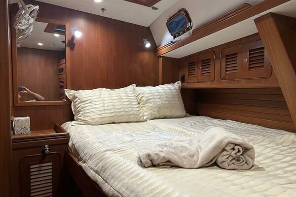 TRIUMPH 70ft Hylas Yacht For Sale