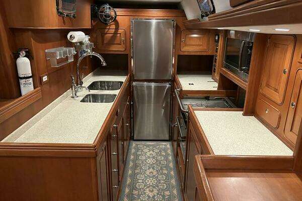 Hylas 70 Yacht For Sale