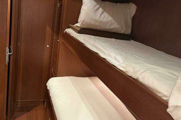 Hylas 70 Yacht For Sale