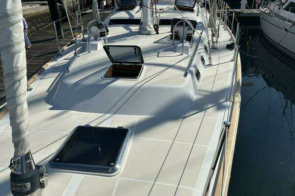 Hylas 70 Yacht For Sale