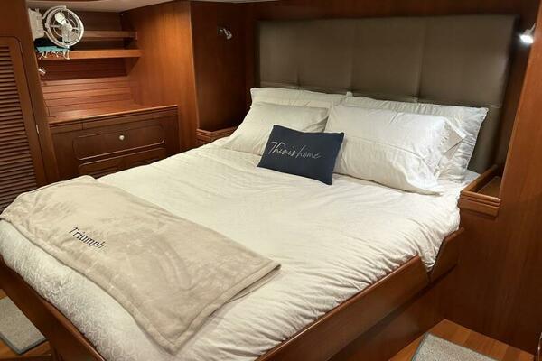 TRIUMPH 70ft Hylas Yacht For Sale