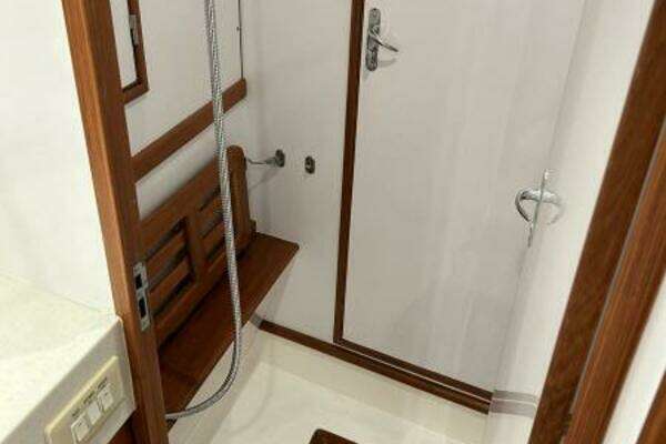 Hylas 70 Yacht For Sale