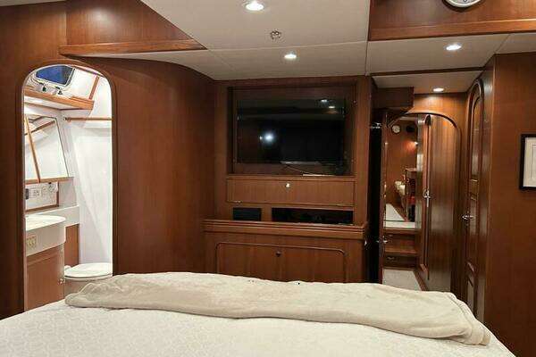 Hylas 70 Yacht For Sale