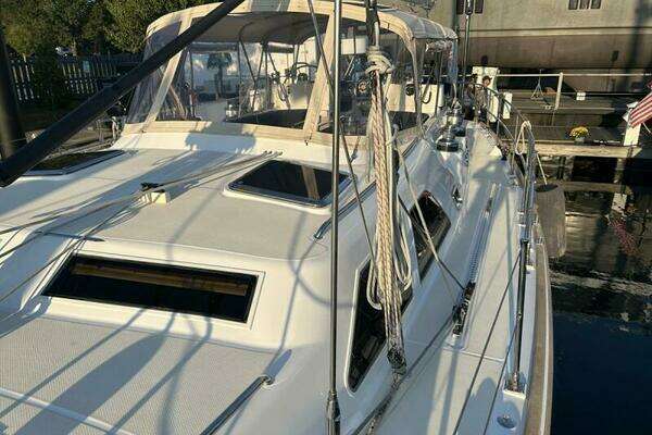 Hylas 70 Yacht For Sale