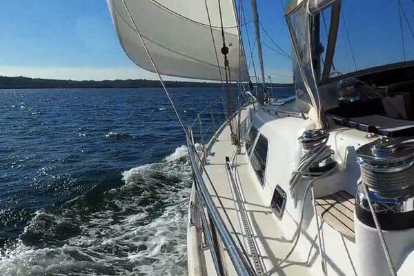 TRIUMPH 70ft Hylas Yacht For Sale