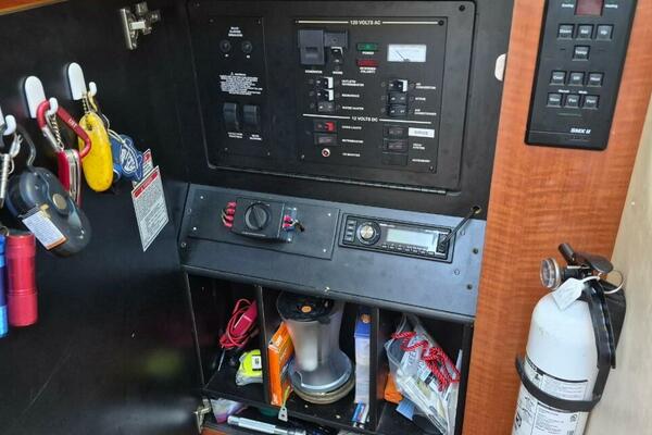 31ft Sea Ray Yacht For Sale