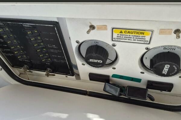 31ft Sea Ray Yacht For Sale