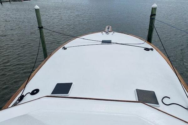 61ft Buddy Davis Yacht For Sale