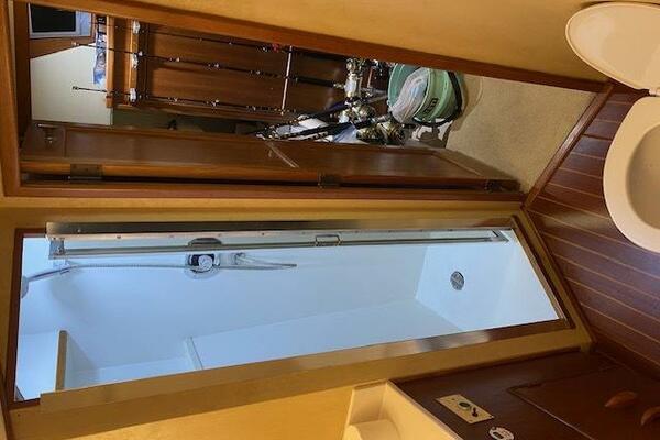 61ft Buddy Davis Yacht For Sale