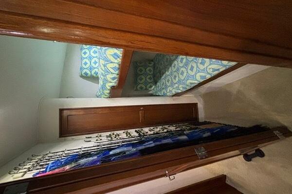 47ft Buddy Davis Yacht For Sale