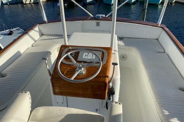 47ft Buddy Davis Yacht For Sale