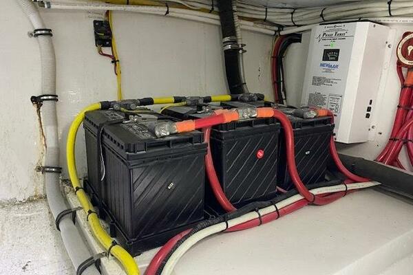 47ft Buddy Davis Yacht For Sale