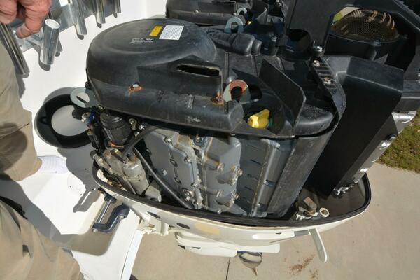 Hot Hooks 33ft Contender Yacht For Sale