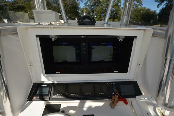 Hot Hooks 33ft Contender Yacht For Sale