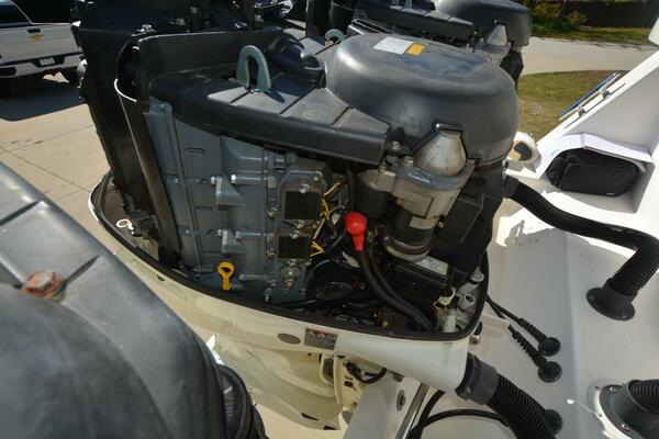 Hot Hooks 33ft Contender Yacht For Sale