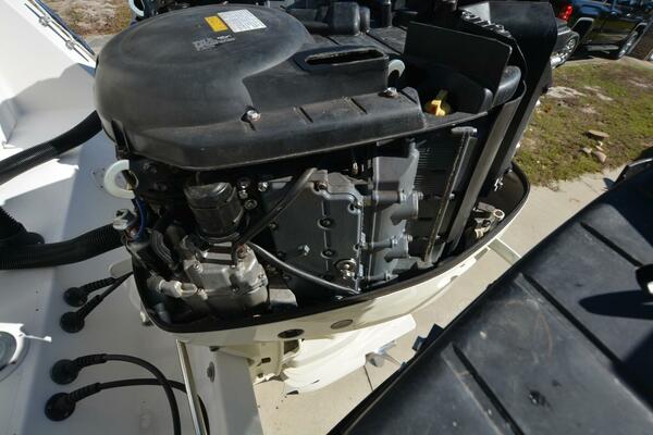 Hot Hooks 33ft Contender Yacht For Sale