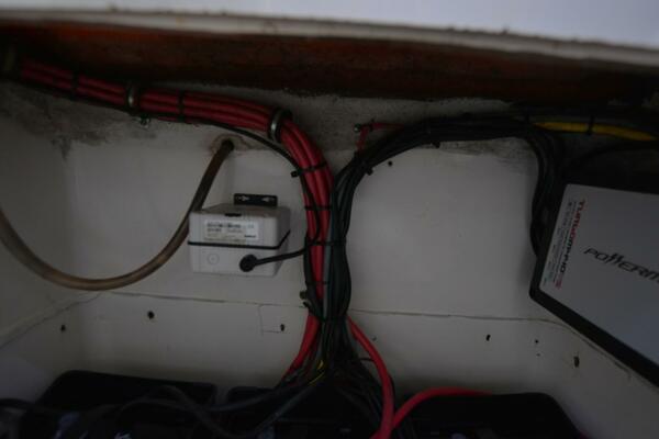 Hot Hooks 33ft Contender Yacht For Sale