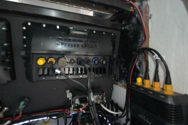 Hot Hooks 33ft Contender Yacht For Sale