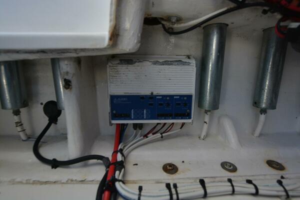 Hot Hooks 33ft Contender Yacht For Sale