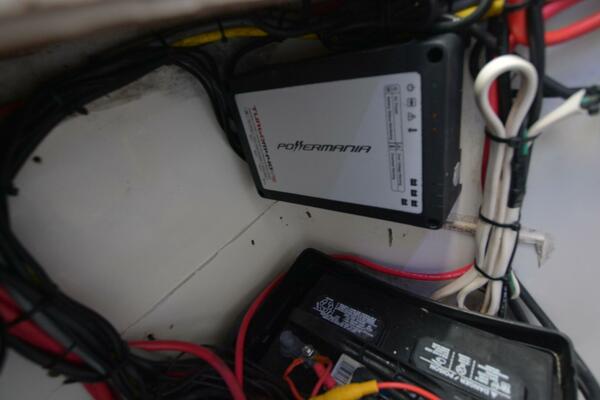 Hot Hooks 33ft Contender Yacht For Sale