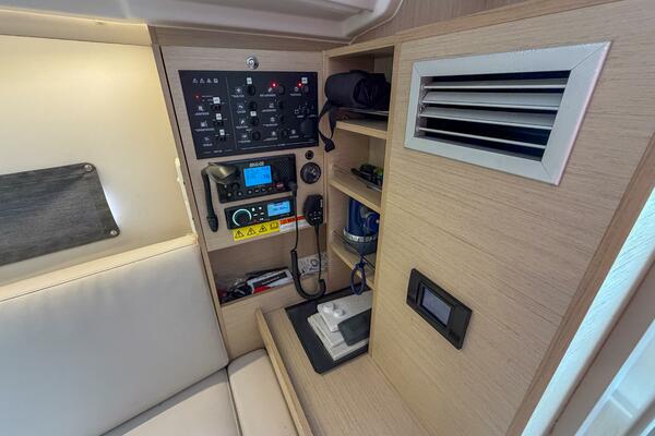 30ft Beneteau Yacht For Sale