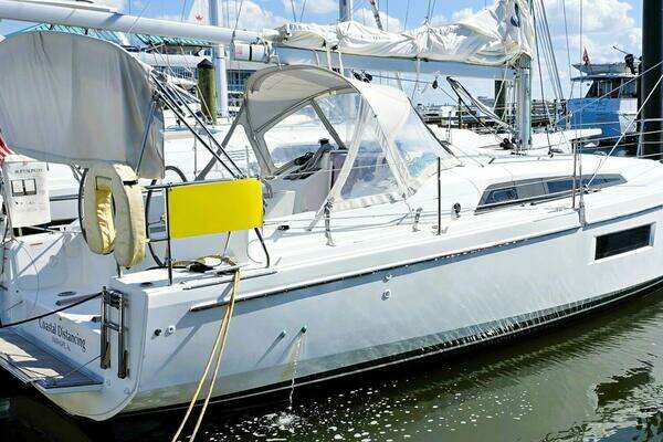30-ft-Beneteau-2021-30.1-Coastal Distancing Palmetto Florida United States  yacht for sale