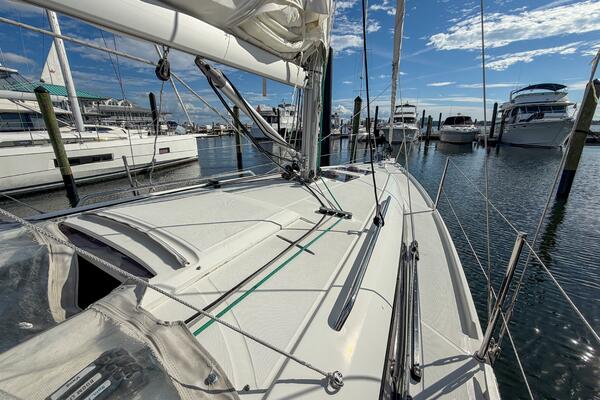 30ft Beneteau Yacht For Sale