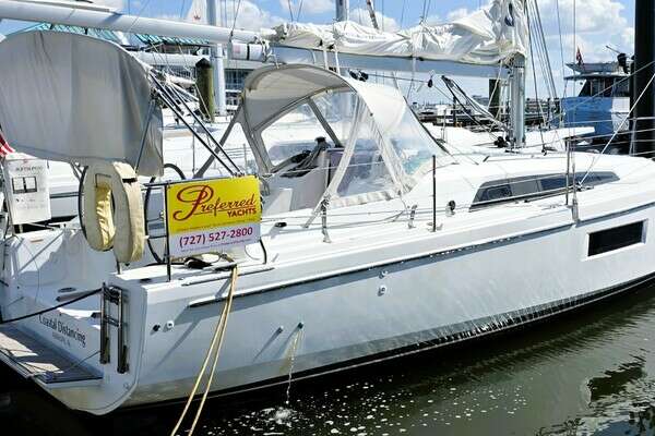 30-ft-Beneteau-2021-30.1-Coastal Distancing Palmetto Florida United States  yacht for sale