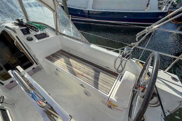 30ft Beneteau Yacht For Sale