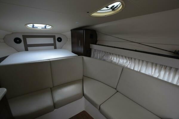 Mountaineer Mayhem 33ft Regal Yacht For Sale