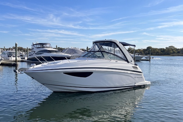 28-ft-Regal-2017-28 Express-Norwalk Connecticut United States yacht for sale