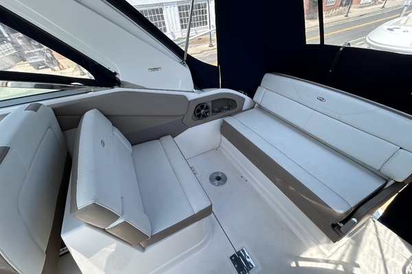 28ft Regal Yacht For Sale