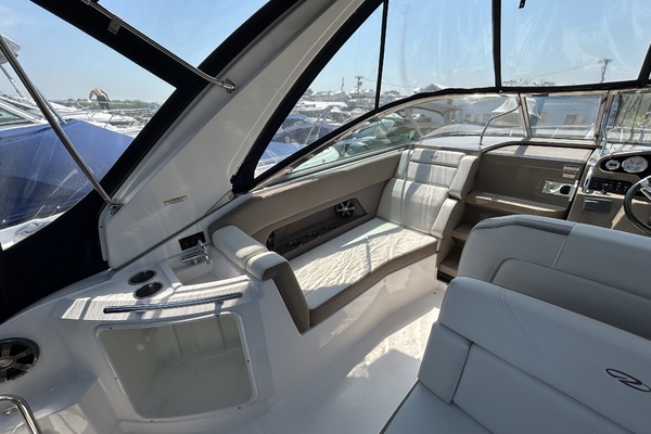 28ft Regal Yacht For Sale